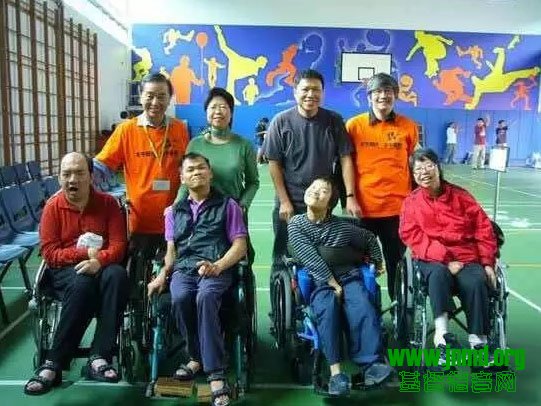 我从卢云神父和苏恩佩学到的——专访“突破创